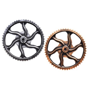 Лот из 2 традиционных деревянных шестеренок.