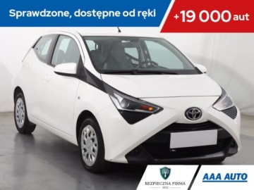 Toyota Aygo II Hatchback 3d Facelifting 1.0 VVT-i 72KM 2020 Toyota Aygo 1.0 VVT-i, Salon Polska