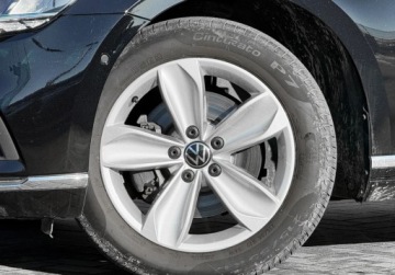 Volkswagen Passat B8 Variant Facelifting 2.0 TSI 190KM 2022 Volkswagen Passat LED Travel Assist Navi Easy OpenClose Salon PL FVAT, zdjęcie 5