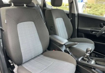 Kia Ceed I Hatchback 5d Facelifting 1.4 DOHC CVVT 90KM 2010 Kia Ceed Kia Ceed 1.4 CVVT Attract 1.4 Benzyna 90KM, zdjęcie 23