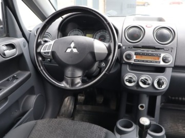 Mitsubishi Colt VI Hatchback 1.1 i 12 V CZ3 75KM 2011 Mitsubishi Colt 1.1, Klima, Parktronic, zdjęcie 6