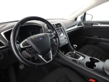 Ford Mondeo V Kombi 2.0 TDCi 150KM 2019 Ford Mondeo 2.0 TDCi Business Edition Klimatronik, zdjęcie 13