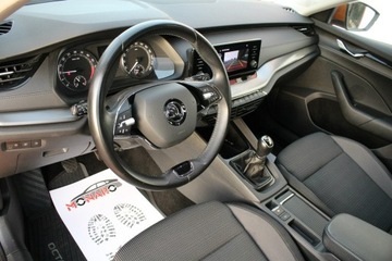 Skoda Octavia IV Liftback 2.0 TDI 150KM 2022 Skoda Octavia AMBITION 2.0 TDI Phoenix Orange Salon PL GWARANCJA SelectCar+, zdjęcie 11