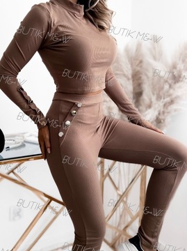 Komplet prążkowany guziki crop top legginsy CAMEL