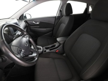 Hyundai Kona I Crossover Facelifting 1.6 GDI Hybrid 141KM 2022 Hyundai Kona XLine hybryda automat kamera tempomat, zdjęcie 12