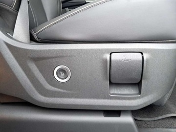 Hyundai Staria 1.6 T-GDI HEV 225KM 2025 Hyundai Staria HEV Luxury Dark 1.6 Hybryda 225KM, zdjęcie 21