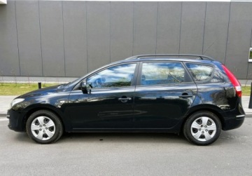 Hyundai i30 I CW 1.4 DIHC CVVT 109KM 2009 Hyundai i30 klima Isofix Relingi Warszawa 1.4 Benzyna 109KM, zdjęcie 25