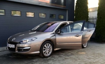 Renault Laguna III Hatchback 2.0T 16v 170KM 2011 Renault Laguna Renault Laguna 2.0 TCe 170 Initiale 2.0 Benzyna 170KM, zdjęcie 33