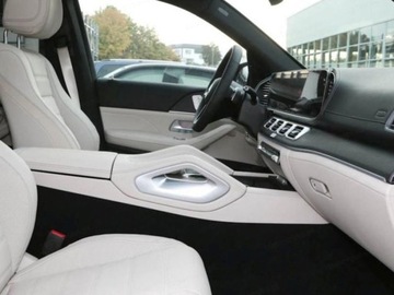 Mercedes GLE V167 SUV Facelifting 3.0 450d 367KM 2025 GLE Coupe 450 d 4-Matic AMG Line 3.0 (367KM) 2025, zdjęcie 6