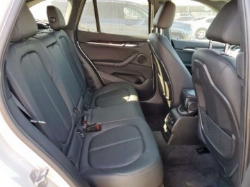 BMW X1 F48 2016 BMW X1 2016 BMW X1 XDRIVE28I 2.0 Benzyna 228KM, zdjęcie 10