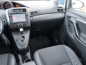 Toyota Verso Minivan Facelifting 1.8 Valvematic 147KM 2016 Toyota Verso 1.8 Valvematic, GAZ, Automat, Skóra, zdjęcie 7