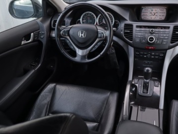Honda Accord VIII Sedan 2.4 VTEC 201KM 2010 Honda Accord 2.4 i-VTEC, Salon Polska, Serwis ASO, zdjęcie 6