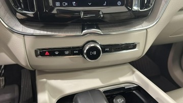 Volvo XC60 II 2022 Volvo XC 60 B5 D AWD Plus Bright hak, zdjęcie 21