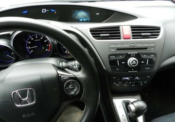 Honda Civic IX Hatchback 5d 1.8 i-VTEC 142KM 2014 Honda Civic sliczna zadbana 1,8 AUTOMAT 1wlascicielka 1.8 Benzyna 142KM, zdjęcie 6