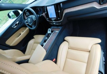 Volvo XC60 II 2023 Volvo XC 60 AWD z Gwarancja Full Opcja ULTIME DARK 2.0 Diesel 197KM, zdjęcie 5