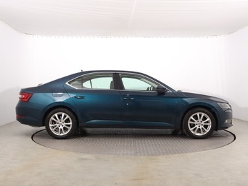 Skoda Superb III Liftback 2.0 TSI 220KM 2018 Skoda Superb 2.0 TSI, Salon Polska, Serwis ASO, zdjęcie 5