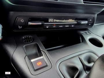 Citroen Berlingo III Osobowy M 1.5 BlueHDi 102KM 2019 Citroen Berlingo Panoramatylko 139tys kmbardzo ladny, XTRsuper stan, GWAR, zdjęcie 31