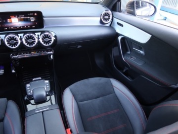 Mercedes Klasa A W177/V177 Hatchback Plug-In 1.3 250e 218KM 2022 Mercedes A A 250 e, Salon Polska, 1. Właściciel, zdjęcie 7