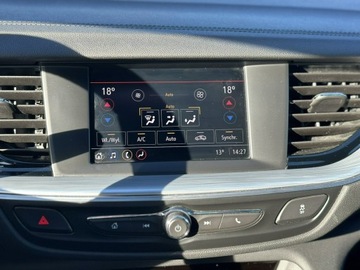 Opel Insignia II Grand Sport Facelifting 2.0 Diesel 174KM 2022 Opel Insignia 2.0 CDTi 174KM 2022r bogata wersja, zdjęcie 24