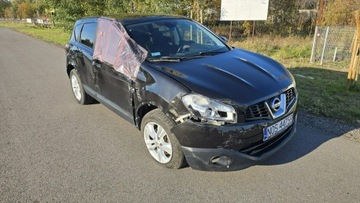 Nissan Qashqai I Crossover 1.5 dCi 106KM 2010 Nissan Qashqai Uszkodzony Bok Jeżdżący, zdjęcie 8