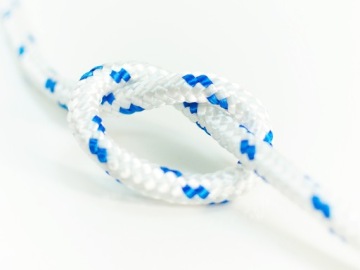 Полипропиленовая веревка 16 мм Плетеная парусная веревка универсальная БЕЛАЯ 20 м