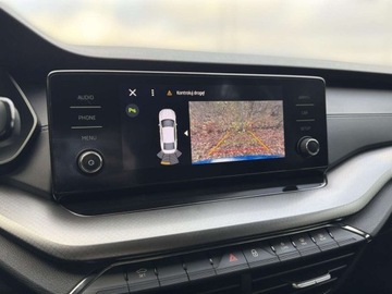 Skoda Octavia IV Liftback 1.0 TSI EVO 110KM 2022 Skoda Octavia Ambition Czujniki parkowania przodtyl Lane Assist Faktura Va, zdjęcie 28