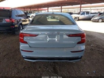 Volvo S60 III 2025 Volvo S60 B5 Plus 2025 2.0l 2.0 Benzyna 247KM, zdjęcie 4