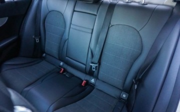 Mercedes Klasa C W205 2017 Mercedes-Benz Klasa C Mercedes-Benz C180d 1.6 Diesel 116KM, zdjęcie 31