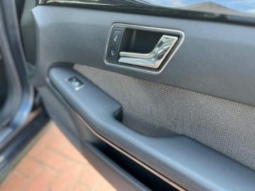 Mercedes Klasa E W212 Kombi 200 CGI BlueEFFICIENCY 184KM 2011 Mercedes E 200 Benz E212 Avantgarde, zdjęcie 31