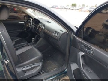 Volkswagen Tiguan II 2018 Volkswagen Tiguan 2018 VOLKSWAGEN TIGUAN 2.0T SE2.0T SEL 2.0 Benzyna 184KM, zdjęcie 7