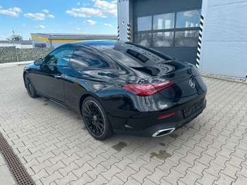 Mercedes CLE Coupe 2.0 300 258KM 2025 MERCEDES-BENZ CLE 300 4-Matic AMG Line 2.0 (258KM) 2025, zdjęcie 4