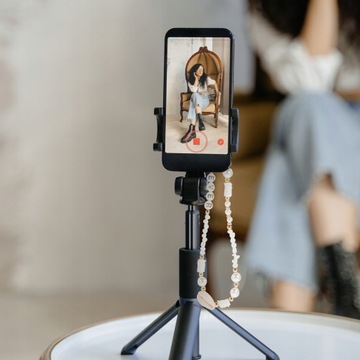 Цепочка для телефона-ракушки бусины 2 шт.