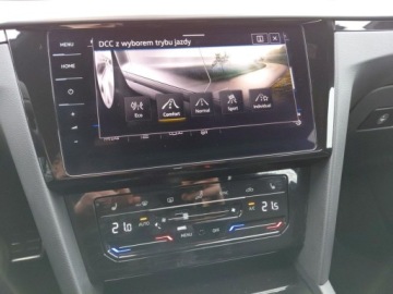 Volkswagen Arteon Fastback Facelifting 2.0 TSI 190KM 2022 Volkswagen Arteon Shooting Brake R-Line 2,0 TSI 190KM DSG Serwis ASO F, zdjęcie 28