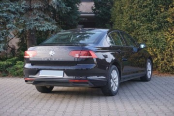 Volkswagen Passat B8 Limousine Facelifting 1.5 TSI EVO 150KM 2020 Volkswagen Passat Bezwypadek Tempomat Czujniki park. DSG Klima. 2stref, zdjęcie 4