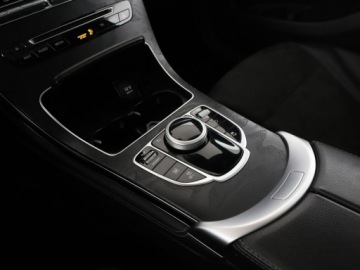 Mercedes GLC C253 2017 Mercedes GLC 350 PHEV 4x4 automat full LED klima, zdjęcie 26