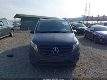 Mercedes 2021 Mercedes-Benz Inny Metris 2021 2.0l 2.0 Benzyna 208KM, zdjęcie 7