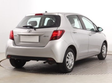 Toyota Yaris III Hatchback 5d Facelifting 1.0 VVT-i 69KM 2014 Toyota Yaris 1.0 VVT-i, Salon Polska, Serwis ASO, zdjęcie 4