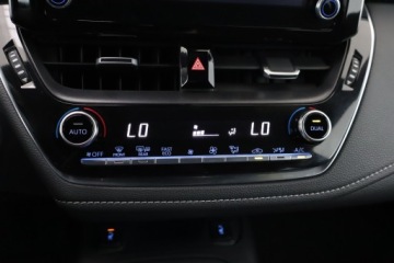 Toyota Corolla XII TS Kombi 1.8 Hybrid 122KM 2021 Toyota Corolla 1.8 Hybrid, Salon Polska, zdjęcie 13