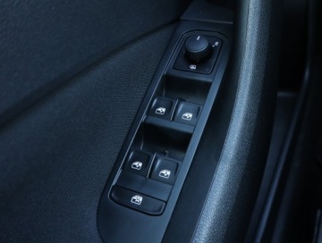 Skoda Kamiq Crossover 1.0 TSI 110KM 2022 Skoda Kamiq 1.0 TSI, Salon Polska, Serwis ASO, zdjęcie 23