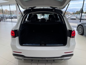 Mercedes GLC C253 SUV Facelifting 2.0 200d 163KM 2020 Mercedes-Benz GLC 200 AMG Line 4-Matic / 1 właścic, zdjęcie 15