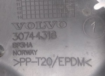 KRYT NÁRAZNÍKU PODBĚHU 30744318 VOLVO XC70