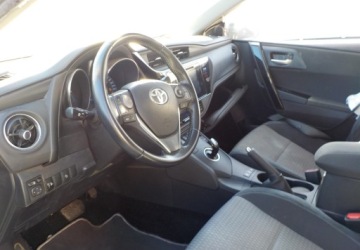 Toyota Auris II 2018 Toyota Auris Okazja 1.8 Hybryda 100KM, zdjęcie 16