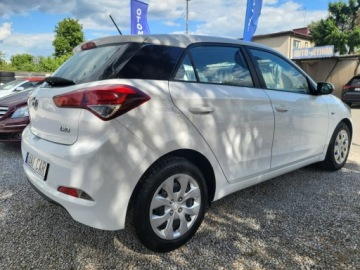 Hyundai i20 I Hatchback 5d Facelifting 1.2 DOHC 85KM 2015 Hyundai i20 1.2 85 KM I Właściciel 100% Przebieg, zdjęcie 6