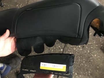 MERCEDES A TŘÍDA W176 ULOŽENÍ SEDADLA SEDAČKY PŘEDNÍ AIRBAG VZDUCHOVÁ