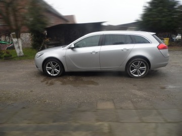 Opel Insignia I Sports Tourer 2.0 CDTI ECOTEC 160KM 2011 OPEL INSiGNIA 2.0 4X4 184493KM 2011R 160KM