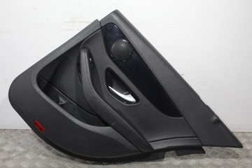 BOCZEK DRZWI PRAWY TYŁ C-KLASA W205 SEDAN