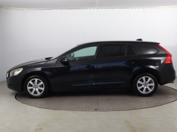 Volvo V60 I Kombi 2.0 D3 163KM 2011 Volvo V60 D3 2.0, Salon Polska, Automat, Xenon, zdjęcie 2