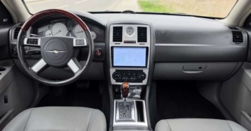 Chrysler 300C I Touring 3.0 CRD V6 218KM 2006 Chrysler 300C 3.0 CRD ANDROID Xenon Skora Kamera 3.0 Diesel 218KM, zdjęcie 6