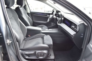 Volkswagen Passat B8 Variant Facelifting 1.5 TSI EVO 150KM 2025 Volkswagen Passat SalonPL eTSI 150KM DSG Business 4 pakiety Navi DCC PRO, zdjęcie 37