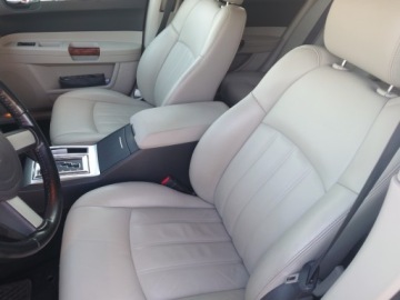 Chrysler 300C I Touring 5.7 i V8 16V 340KM 2006 Chrysler 300C Zadbany egzemplarz doinwestowany 5.7 Benzyna 340KM, zdjęcie 11